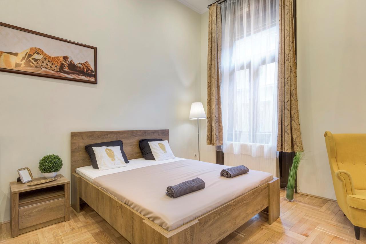 Real Apartments Klauzal Budapest Eksteriør billede