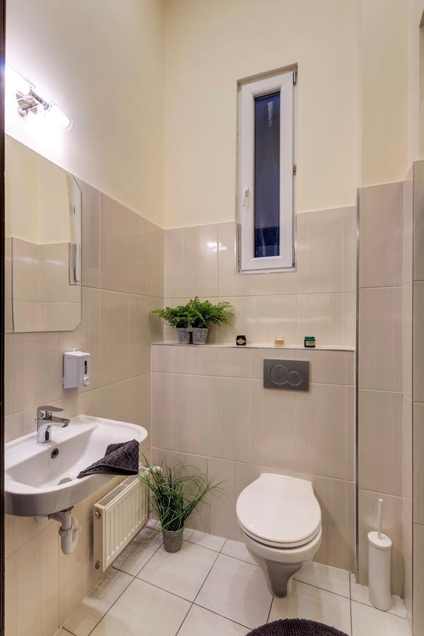 Real Apartments Klauzal Budapest Eksteriør billede