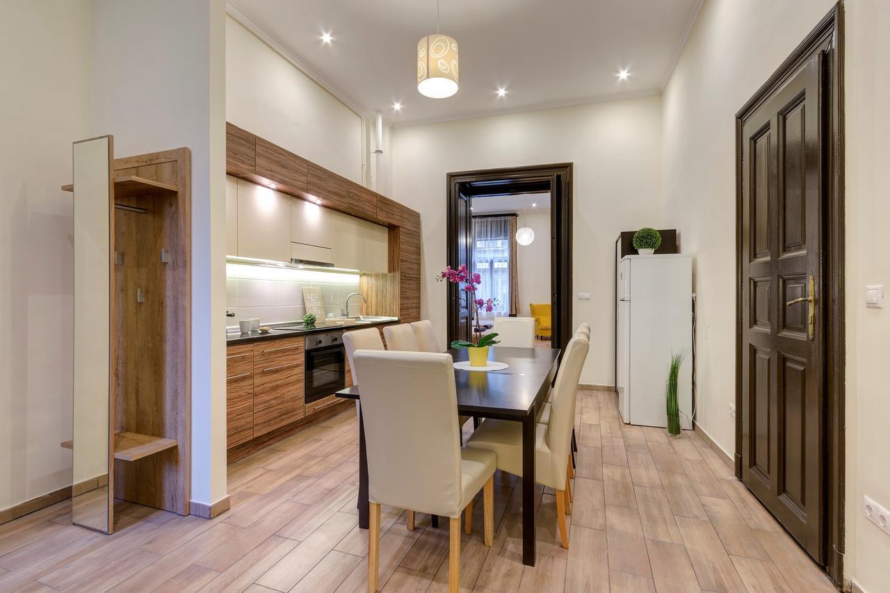 Real Apartments Klauzal Budapest Eksteriør billede