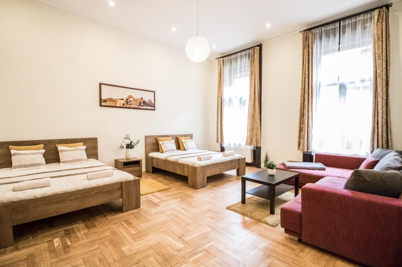 Real Apartments Klauzal Budapest Eksteriør billede