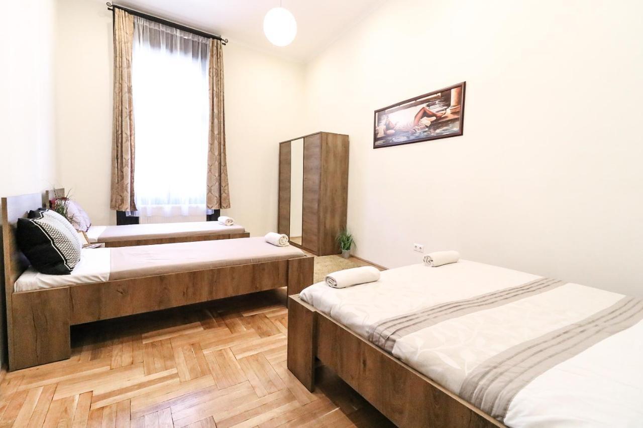 Real Apartments Klauzal Budapest Eksteriør billede