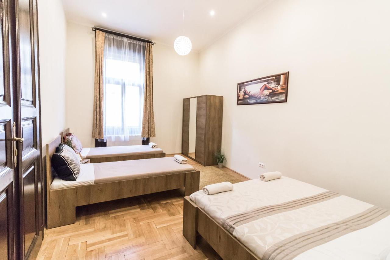 Real Apartments Klauzal Budapest Eksteriør billede
